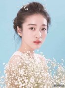 本是陪姐姐去拍戏却被导演看中,如今大红大紫,姐姐却没名气!