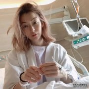 47岁郑秀文胃部不适惊住院,面部凹陷瘦到认不出,网友:太心疼